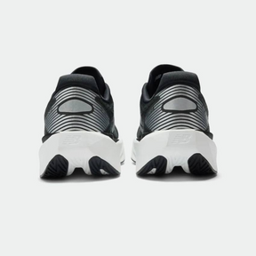 New Balance Fuelcell Rebel V5 - Preto/Branco