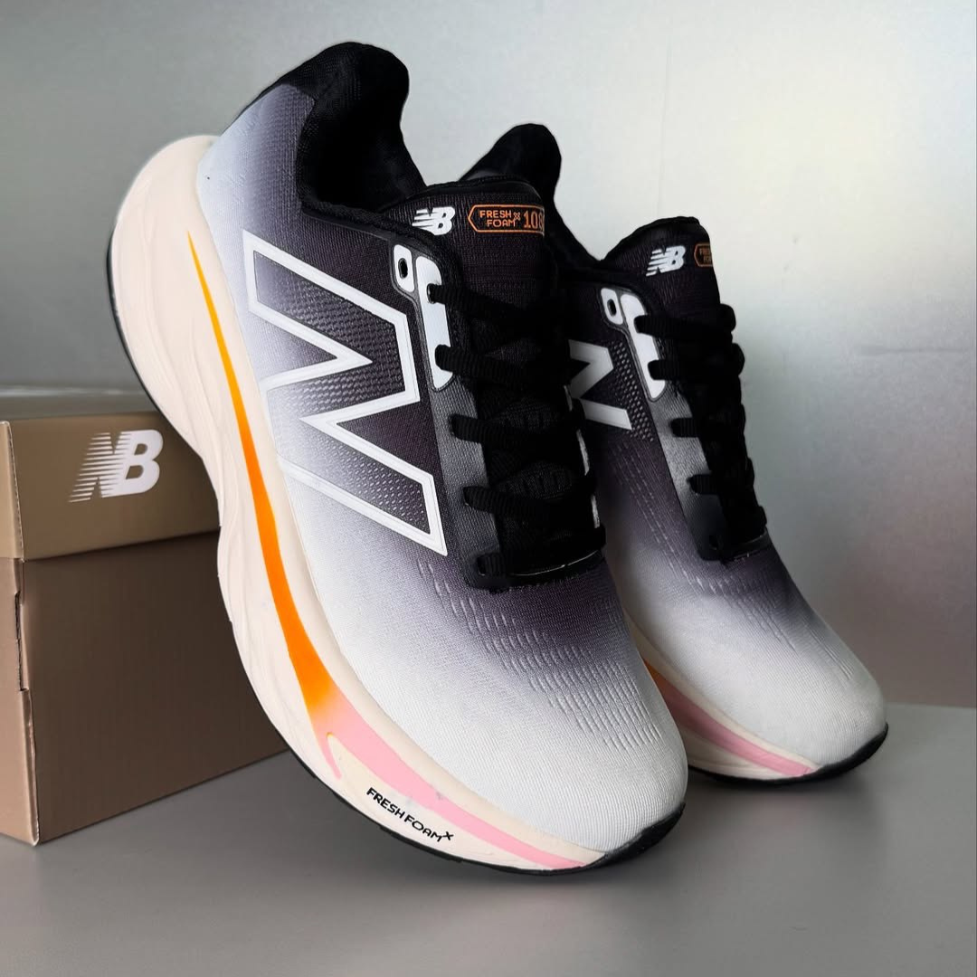 New Balance Fresh Foam X 1080 V14 - Preto/Branco
