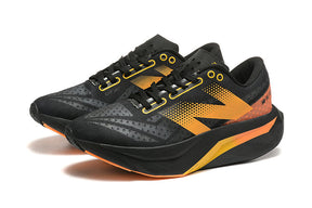 New Balance Fuelcell Supercomp Elite V4 - Preto/Laranja