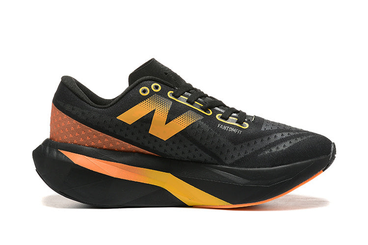 New Balance Fuelcell Supercomp Elite V4 - Preto/Laranja