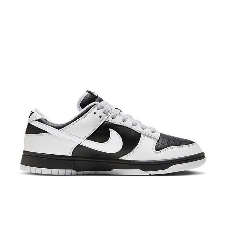 SB Dunk – Reverse Panda