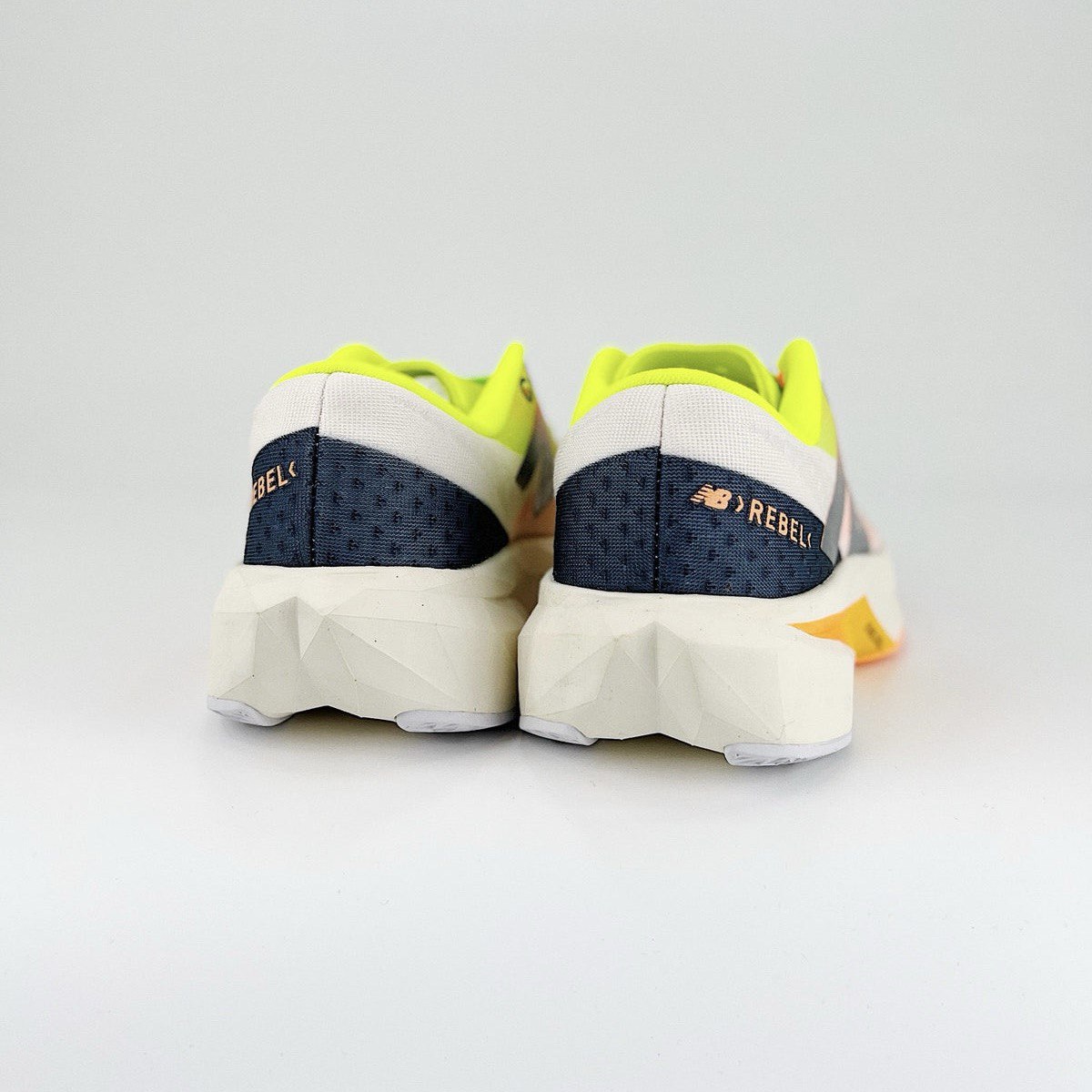 New Balance FuelCell Rebel V4 - Collor